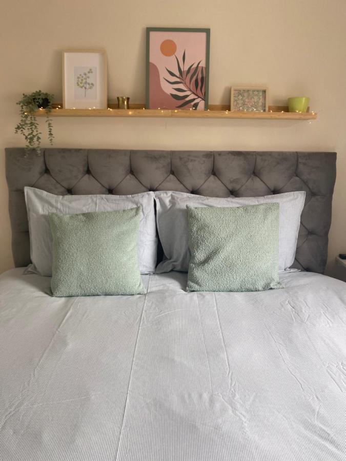 Cozy Bedroom In Shared Accommodation With Free Parking Единбург Екстер'єр фото