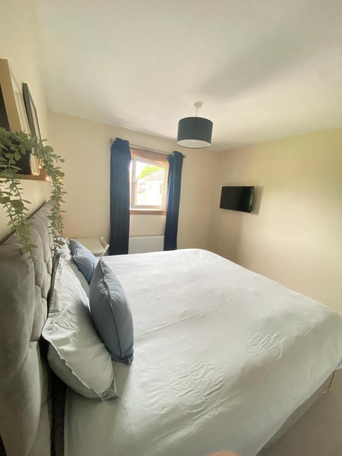Cozy Bedroom In Shared Accommodation With Free Parking Единбург Екстер'єр фото