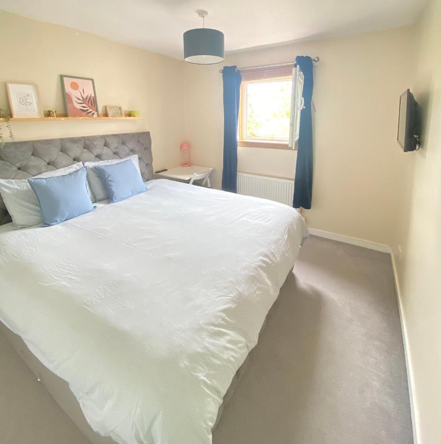 Cozy Bedroom In Shared Accommodation With Free Parking Единбург Екстер'єр фото